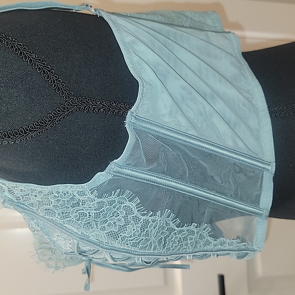 Victoria's Secret Mint Green Lace Up Bra - Picture 5 of 7
